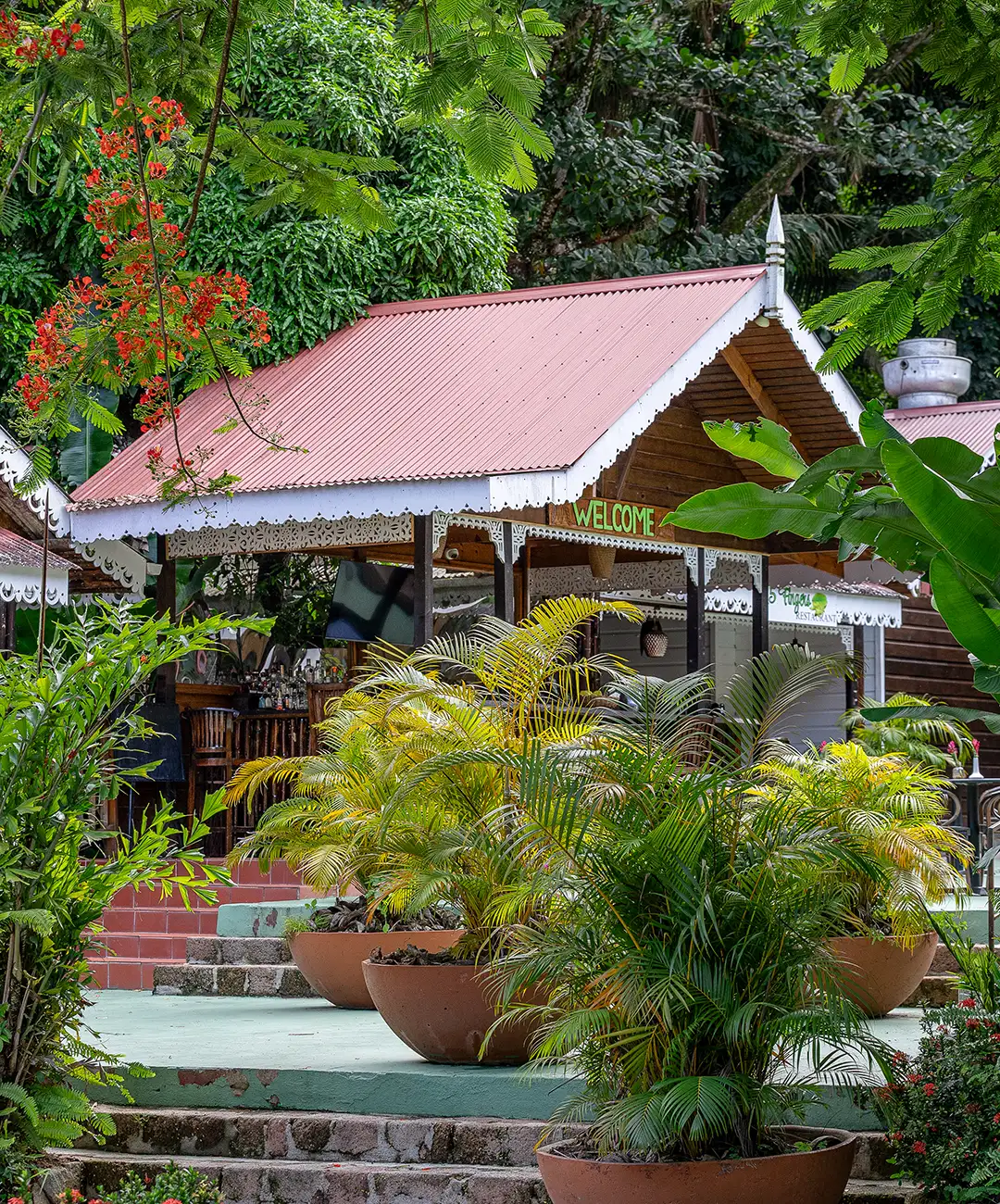 AboutOurResort_Tall_1080x1300